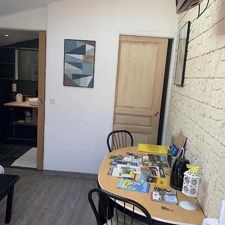 Bed & Breakfast La Basse Monniere 3*