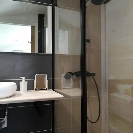 La Basse Monniere 3*