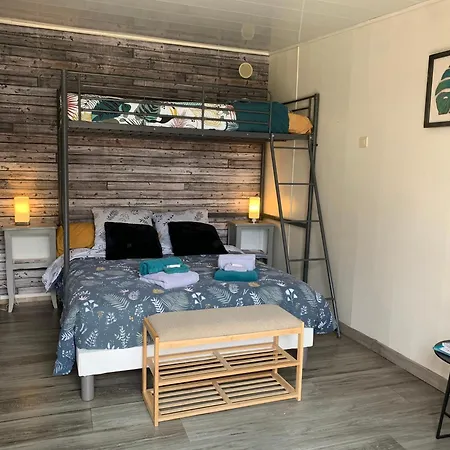 La Basse Monniere Bed & Breakfast 3*