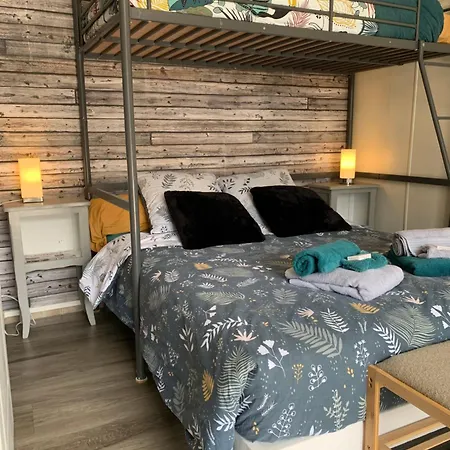 Bed & Breakfast La Basse Monniere 3*