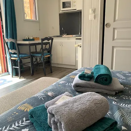 La Basse Monniere Bed & Breakfast Sevremont