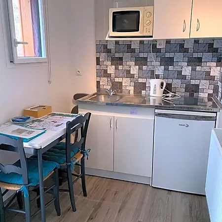 Bed & Breakfast La Basse Monniere 3*